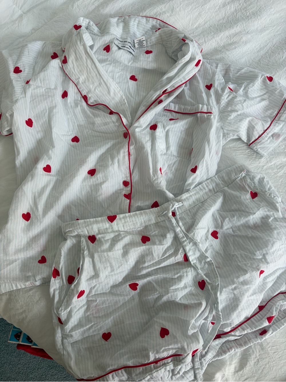 cupcakes & cashmere White Pajama Set with Red Heart Print